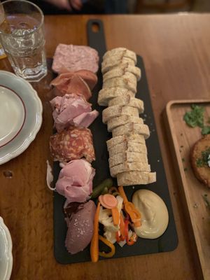 Leopold's by null