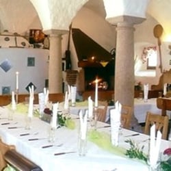 Heuriger-Meierhof - Familie Weissenhofer - Urige Gemütlichkeit im umgebauten Pferdestall.