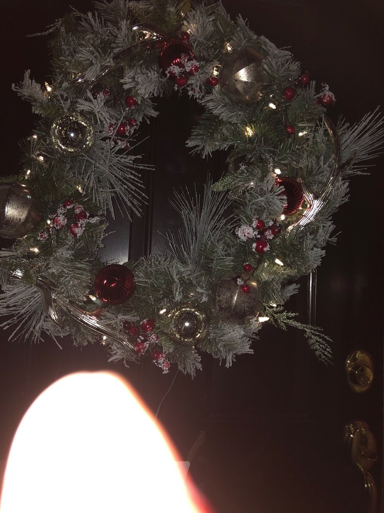 Salisbury Man Kills Wife Self Inside Lowes Store