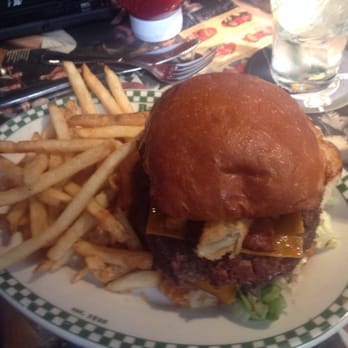 Barney's Beanery - Double meat burger - Breakfast & Brunch Near Me - Westwood, California