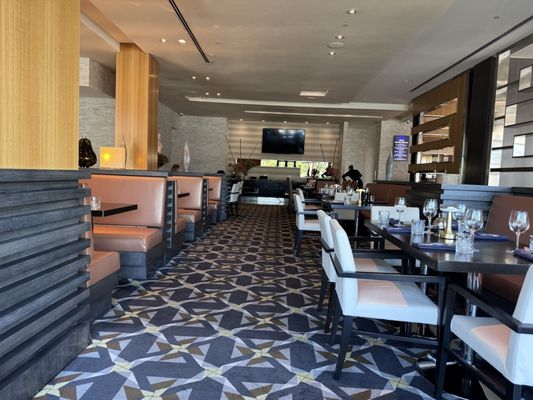 Miranda Cuisine and Bar by null