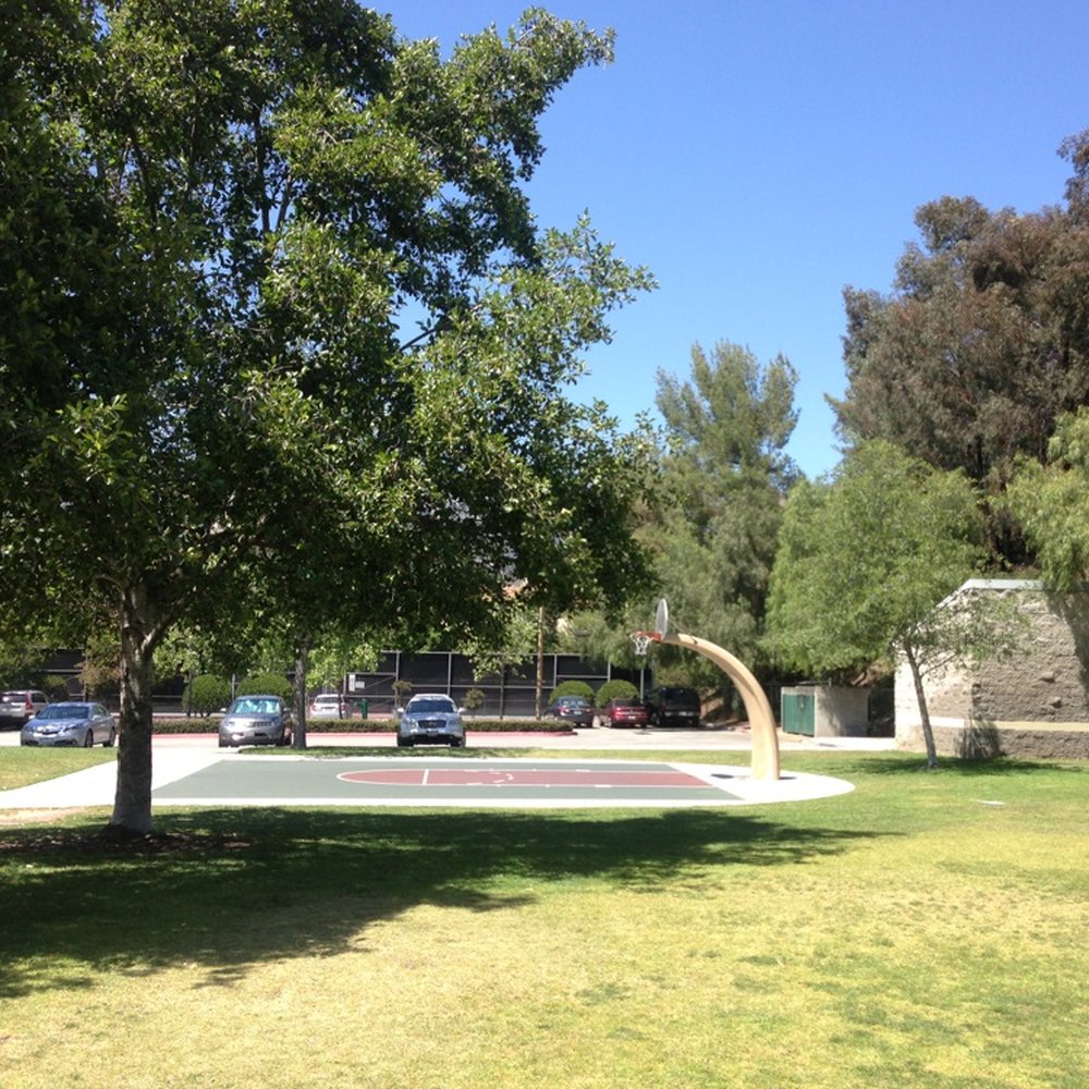 Montrose Community Park - Basketball court - Parks Near Me - Glendale, California Montrose Community Park - Basketball court - Parks Near Me - Glendale, California