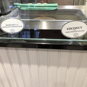 Arethusa Farm - My 2 favorite choices of ice cream - Ice Cream & Frozen Yogurt Near Me - New Haven, Connecticut Arethusa Farm - My 2 favorite choices of ice cream - Ice Cream & Frozen Yogurt Near Me - New Haven, Connecticut