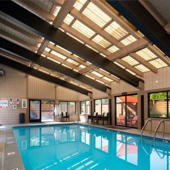 Tamarack Lodge - Pool - Hotels Near Me - Ketchum, Idaho