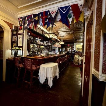 The American Hotel - Bar/restaurant area - Hotels Near Me - Sag Harbor, New York The American Hotel - Bar/restaurant area - Hotels Near Me - Sag Harbor, New York