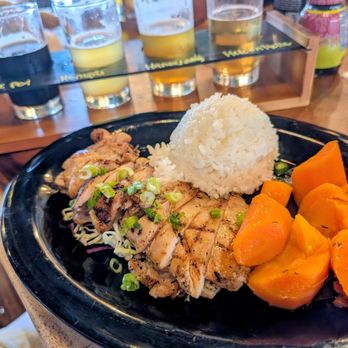 Napali Brewing - Huli huli chicken - Brewpubs Near Me - Kapaʻa, Hawaii