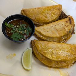 Cinco Chiles Taqueria - birria tacos