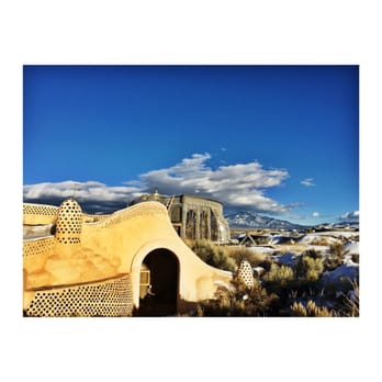 Earthship Biotecture - General Contractors Near Me - Tres Piedras, New Mexico