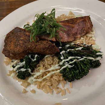 Bluewater Grill - Blackened Ahi Tuna - Seafood Near Me - Avalon, California