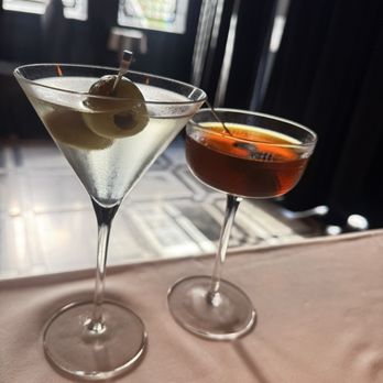 The Occidental - Dirty martini and Manhattan - Seafood Near Me - Washington, DC, District of Columbia The Occidental - Dirty martini and Manhattan - Seafood Near Me - Washington, DC, District of Columbia