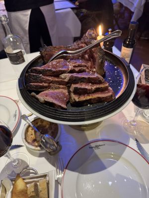 Regina Bistecca by null