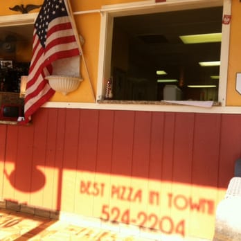Joe's Pizza - The shadow on the wall isn't kidding - Pizza Near Me - Schaumburg, Illinois