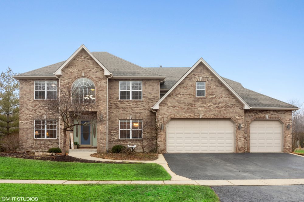 DEANNA MIHALEK BAIRD & WARNER DOWNERS GROVE 724 Ogden Ave, Downers