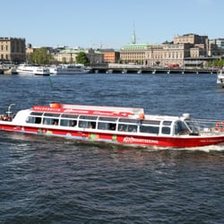 Red Boat Sightseeing - Take a Chance On Me vid Skeppsholmsbron, Stockholm