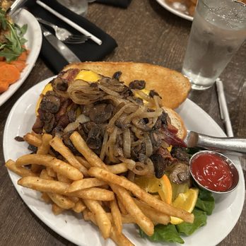 Rosine's Restaurant - Ultimate Burger - American Near Me - Monterey, California Rosine's Restaurant - Ultimate Burger - American Near Me - Monterey, California