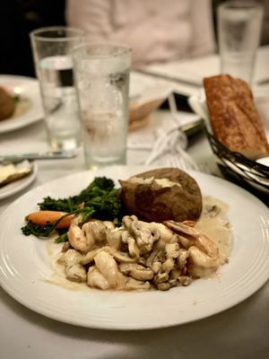 John's Grill by null