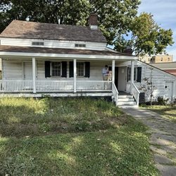 Edgar Allan Poe Cottage