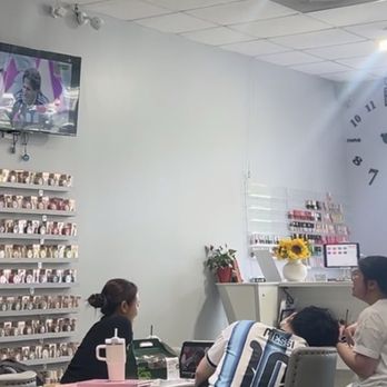Paradise Nail & Spa - The staff members watching the soccer game. The noise they made was rude, disrespectful, and outrageous. - Nail Salons Near Me - Kennesaw, Georgia Paradise Nail & Spa - The staff members watching the soccer game. The noise they made was rude, disrespectful, and outrageous. - Nail Salons Near Me - Kennesaw, Georgia