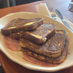 Gus' American Grill - French toast with ham