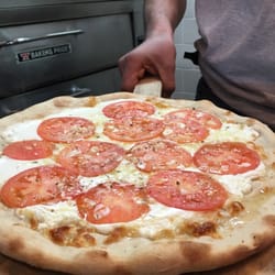 Roberto's Pizza Restaurant