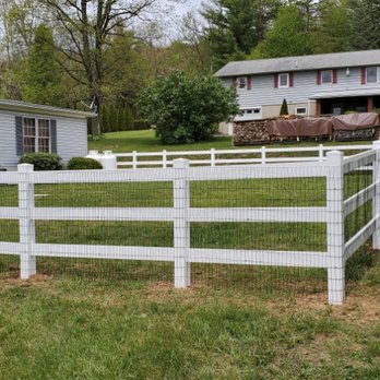 SillettCo Fence - 4'high vinyl ranch rail fence with wire attached. - Fences & Gates Near Me - Slatington, Pennsylvania SillettCo Fence - 4'high vinyl ranch rail fence with wire attached. - Fences & Gates Near Me - Slatington, Pennsylvania