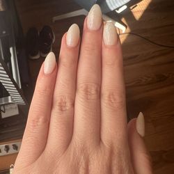 Flyer Nail & Spa