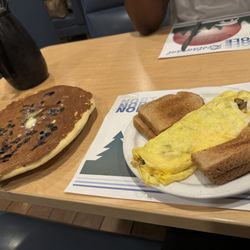 North Pole Restaurant - Blueberry pancake and mushroom omelette yum!!!
