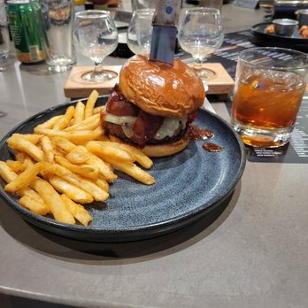WSKY Bar + Grill - Wsky burger - Bars Near Me - Henderson, Nevada WSKY Bar + Grill - Wsky burger - Bars Near Me - Henderson, Nevada