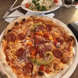 Vapiano - Pizza and cacio de Pepe pasta