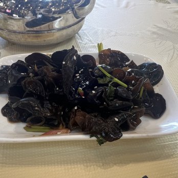 Yan Peninsula - Some kind of fungus.  First and last time trying it - Seafood Near Me - Millbrae, California