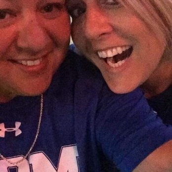 Mo's - a man and a woman taking a selfie - Bars Near Me - Storm Lake, Iowa
