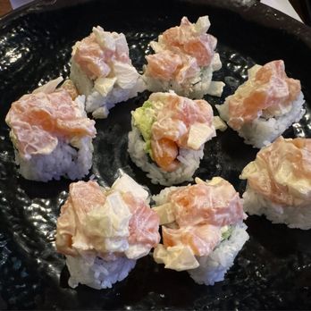 Go Fish Sushi Bar - Oh! Canada! roll ($21.95) - Japanese Near Me - Thousand Oaks, California