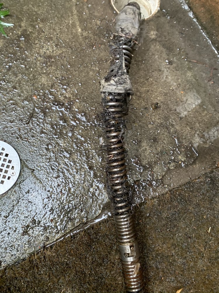 Slide of RH Emergency plumbing & construction