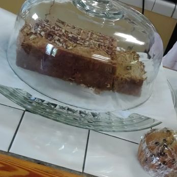Coffee N Cream - Could not pass up some homemade banana nut bread - Ice Cream & Frozen Yogurt Near Me - Micanopy, Florida
