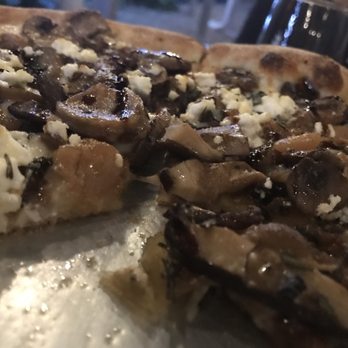 Rock Harbor Grill - Gastropubs Near Me - Orleans, Massachusetts