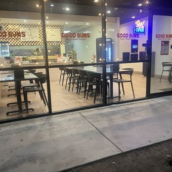 Good Buns - Dining area view from approach - Burgers Near Me - Buena Park, California Good Buns - Dining area view from approach - Burgers Near Me - Buena Park, California