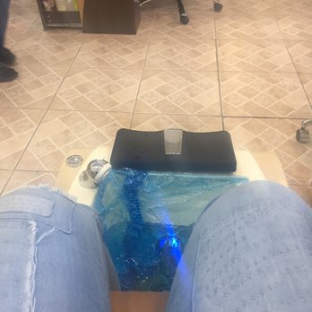 Oscar Nails And Spa - Took entirely too long for the hostess to run the water in the pedicure tub - Nail Salons Near Me - Roswell, Georgia Oscar Nails And Spa - Took entirely too long for the hostess to run the water in the pedicure tub - Nail Salons Near Me - Roswell, Georgia