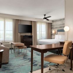 Homewood Suites by Hilton Newport Middletown, RI - Guest room