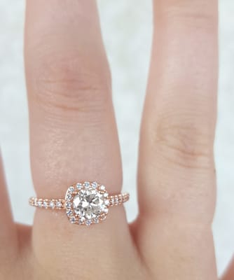 Chaplin's Jewelry by null