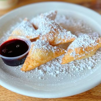 RedPoint BBQ - Beignets Blackberry Sauce - Cocktail Bars Near Me - Campton, Kentucky