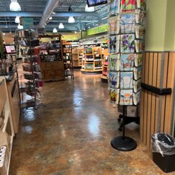 Rollin' Oats Market - Wine section