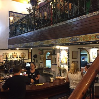 Las Golondrinas - Inside the restaurant - Spanish Near Me - Seville, SE