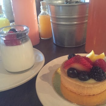 Tout Suite - fruit tart and berries n cream - Cafes Near Me - Houston, Texas Tout Suite - fruit tart and berries n cream - Cafes Near Me - Houston, Texas