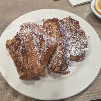 Lou Mitchell's - Breakfast & Brunch Near Me - Chicago, Illinois
