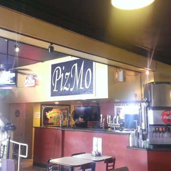 PizMo Cafe - There is a bar in back - Pizza Near Me - Pismo Beach, California PizMo Cafe - There is a bar in back - Pizza Near Me - Pismo Beach, California