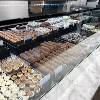 Läderach chocolatier suisse - Chocolatiers & Shops Near Me - Glendale, California