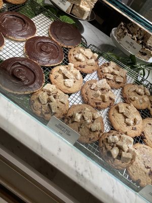 THE COOKIE BAR AT SUMMER HOUSE - 1486 Buena Vista Dr, Lake Buena Vista