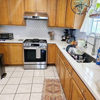 The Shine Stone - Countertop backslash - Kitchen & Bath Near Me - Whittier, California The Shine Stone - Countertop backslash - Kitchen & Bath Near Me - Whittier, California
