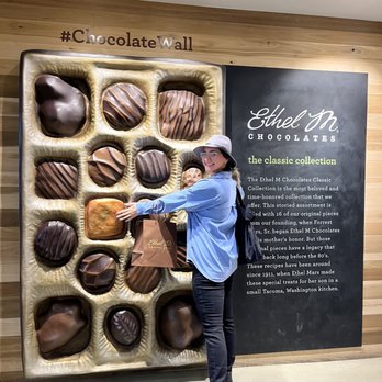 Ethel M Chocolates - Perfect photo moment - Botanical Gardens Near Me - Henderson, Nevada