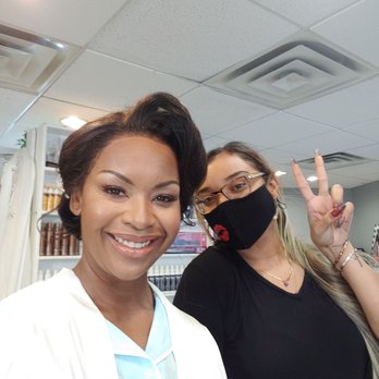 Ginger Snips Beauty Salon - My hair and make up artist. - Hair Salons Near Me - Tampa, Florida Ginger Snips Beauty Salon - My hair and make up artist. - Hair Salons Near Me - Tampa, Florida
